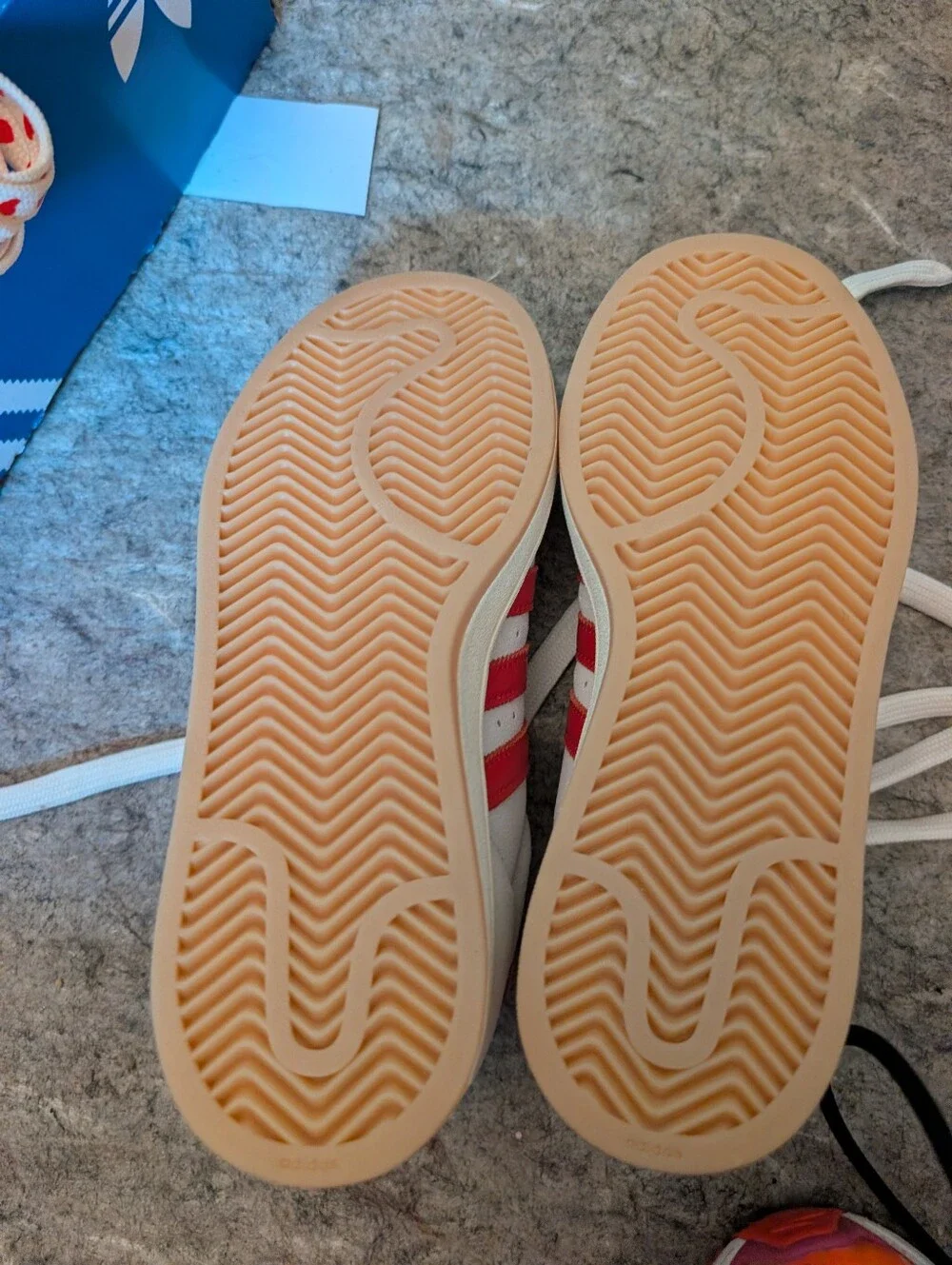 adidas Womens Superstar II White/Red Stripe & Heart Laces New W Tags Size 6
